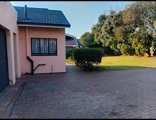 3 BEDROOM HOUSE FOR SALE IN BIRCH ACRES